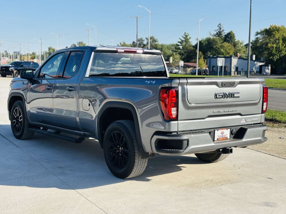 Photo 16 of this GMC Sierra 1500 Limited