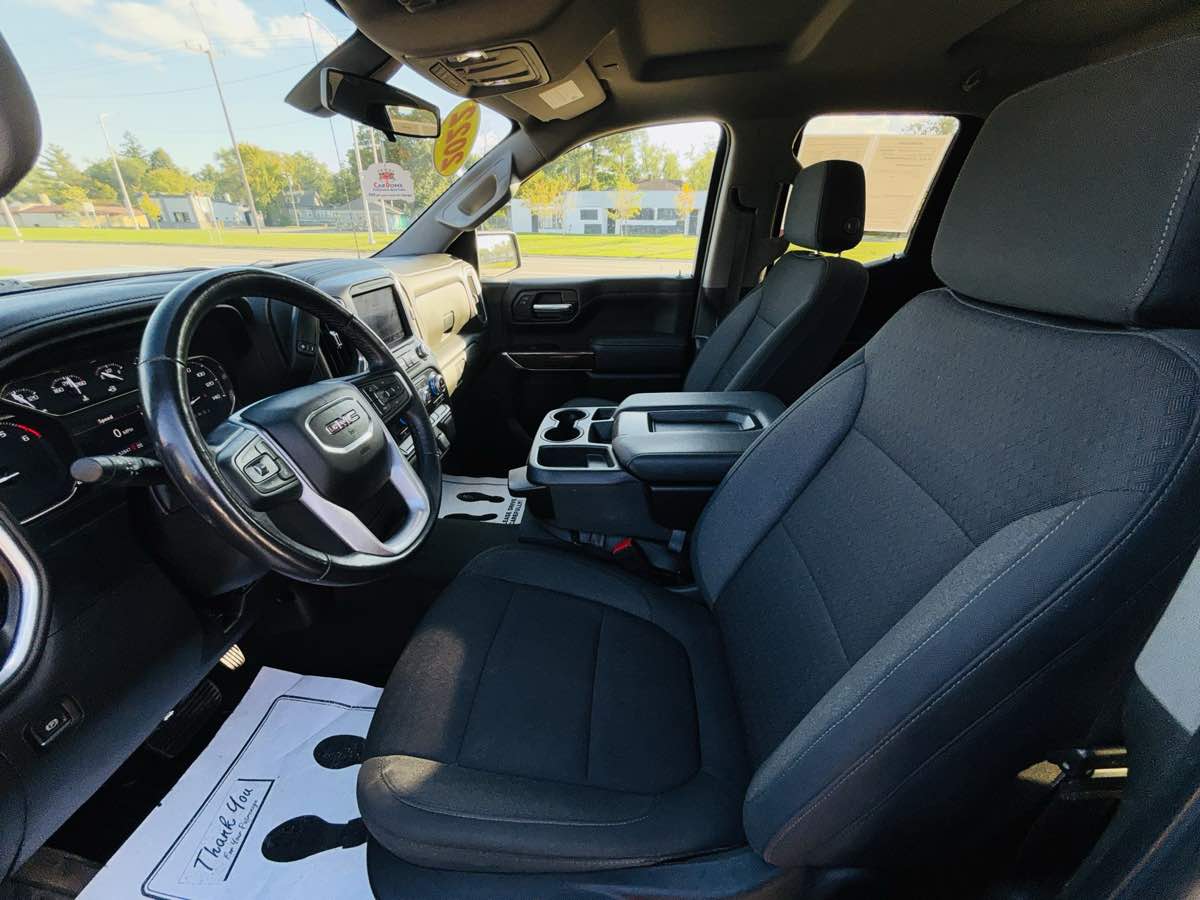 Photo 33 of this GMC Sierra 1500 Limited