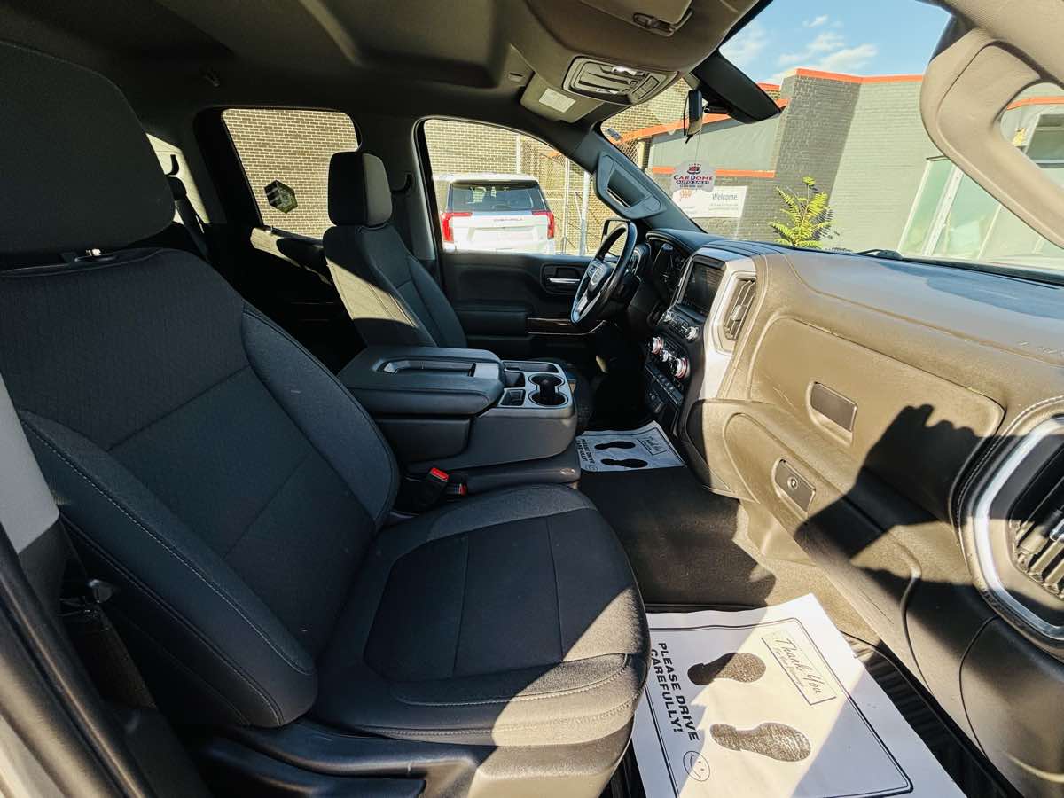 Photo 43 of this GMC Sierra 1500 Limited