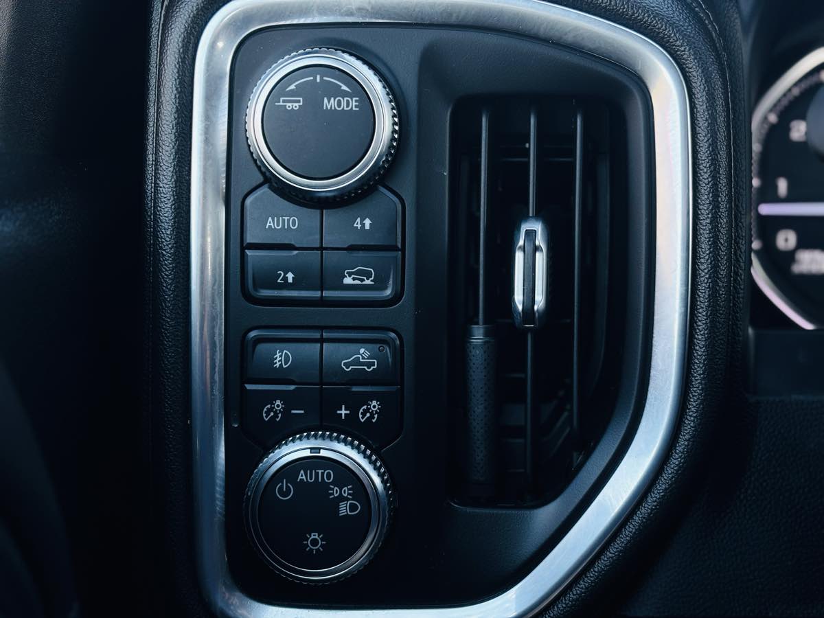Photo 57 of this GMC Sierra 1500 Limited