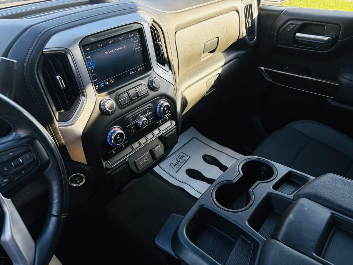 Photo 60 of this GMC Sierra 1500 Limited
