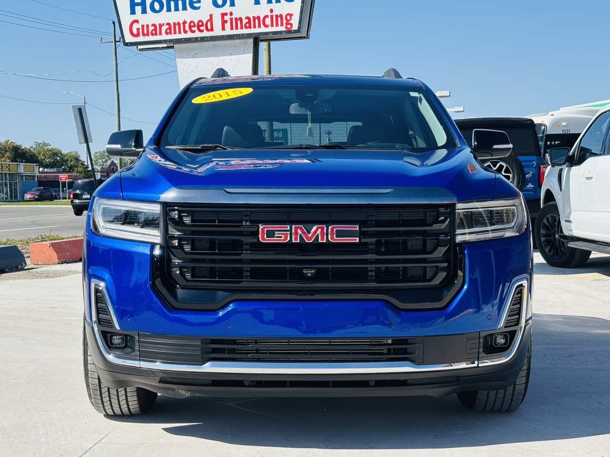 Photo 19 of this GMC Acadia