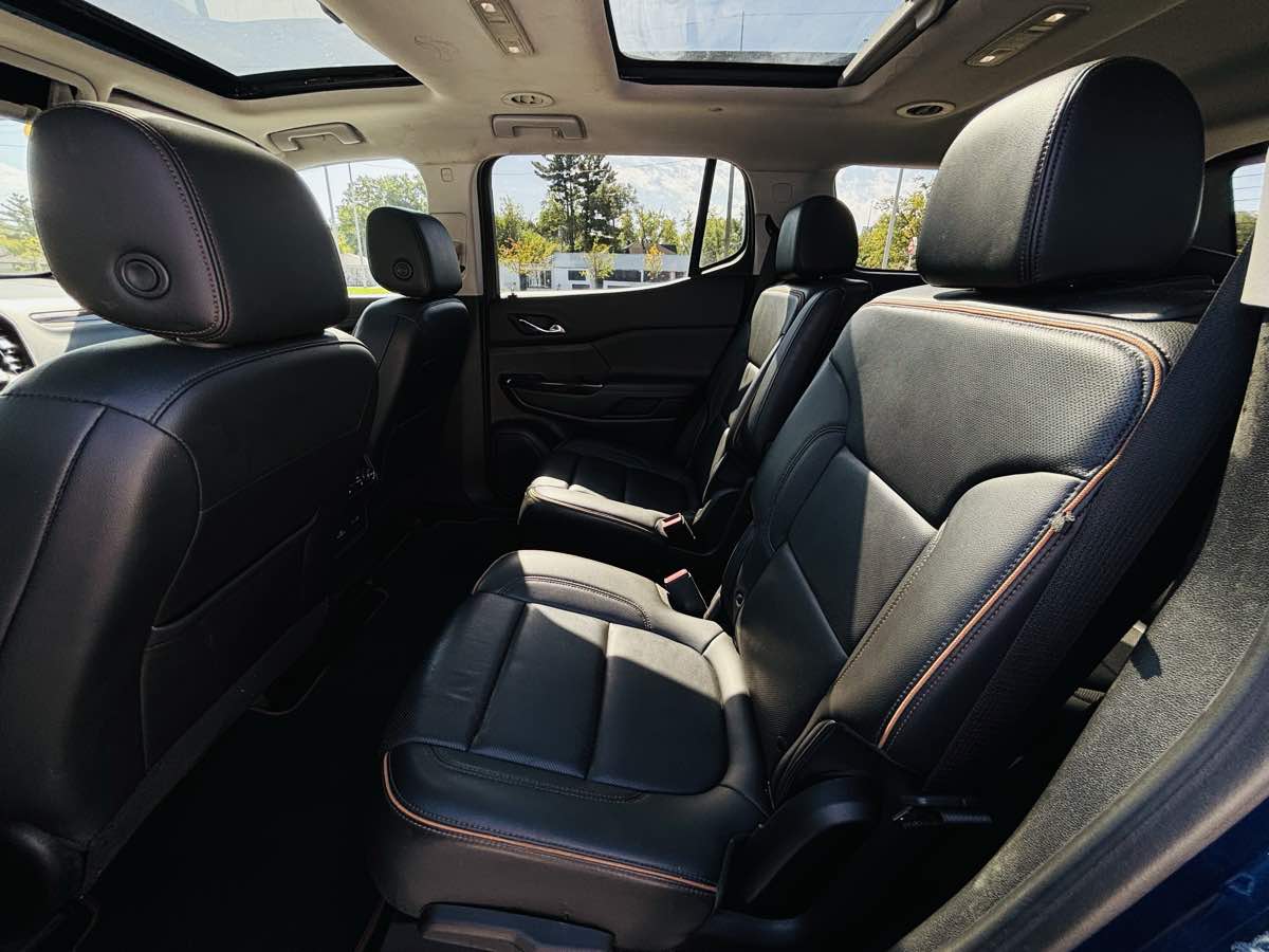 Photo 34 of this GMC Acadia