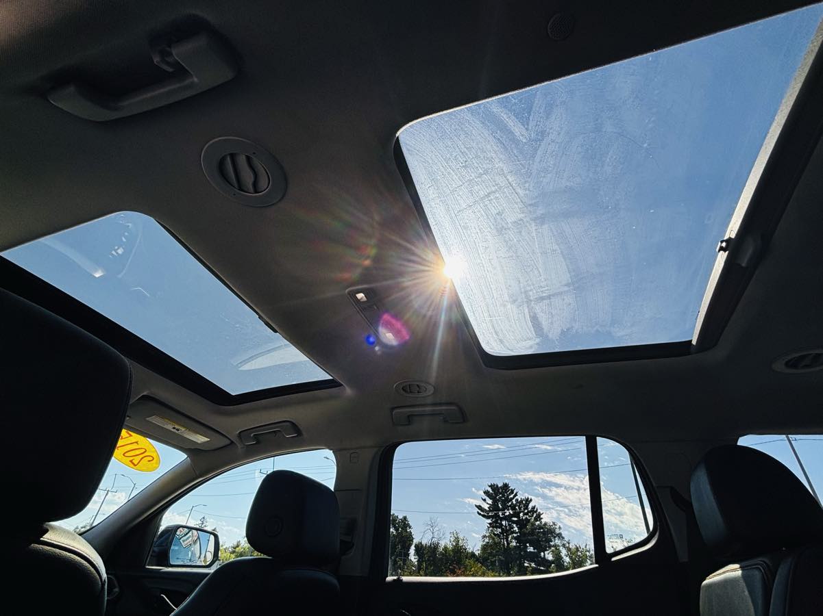 Photo 35 of this GMC Acadia