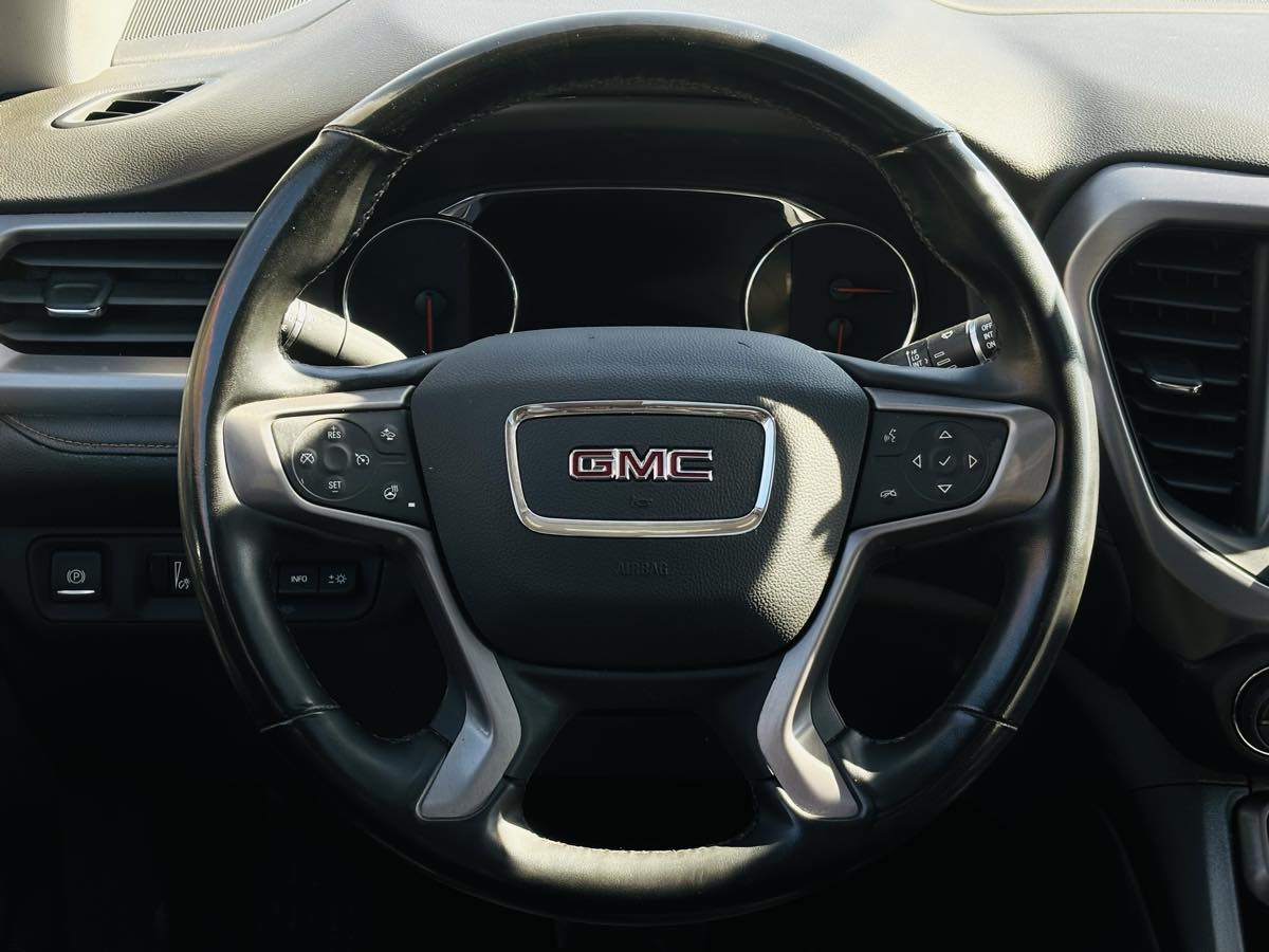 Photo 51 of this GMC Acadia