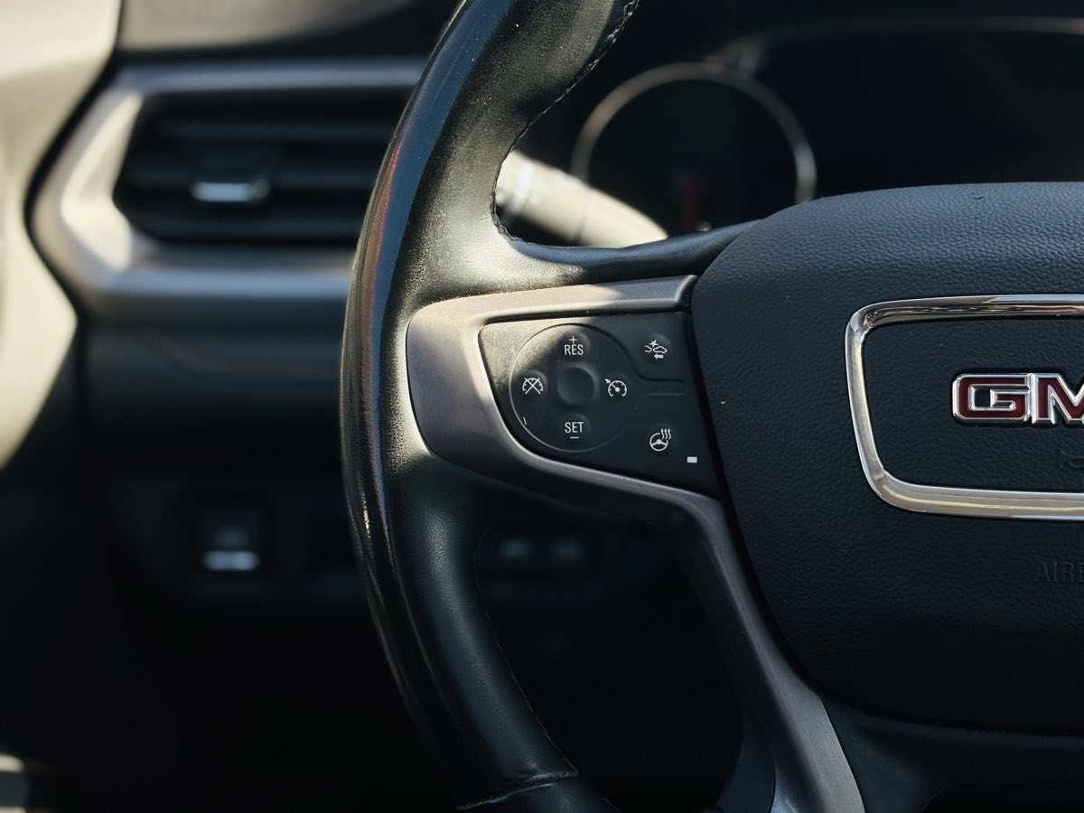 Photo 52 of this GMC Acadia