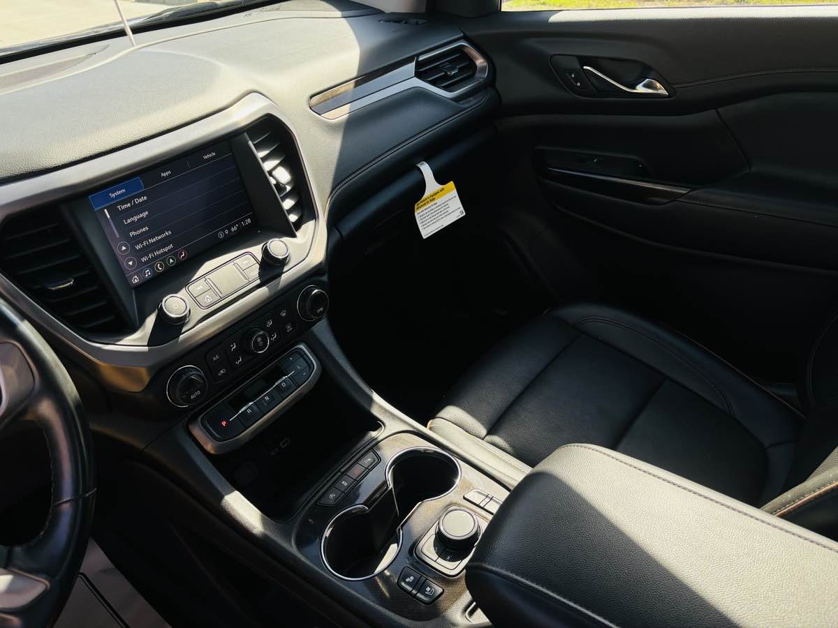 Photo 59 of this GMC Acadia