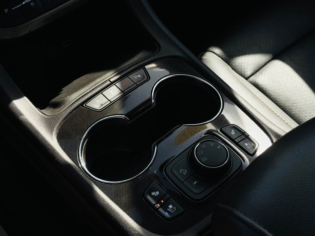 Photo 60 of this GMC Acadia