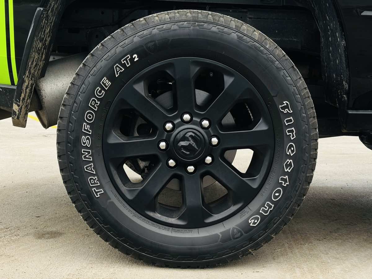Photo 28 of this Ram 2500