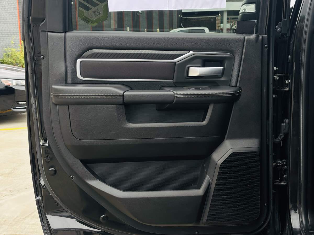 Photo 38 of this Ram 2500