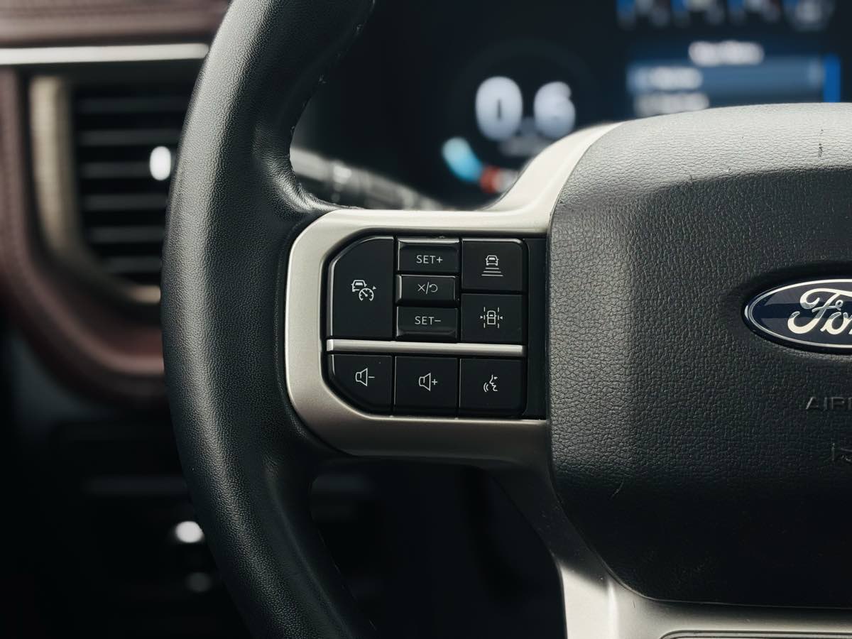 Photo 52 of this Ford Expedition Max