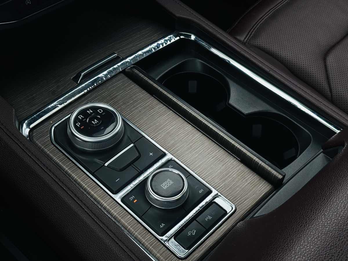 Photo 59 of this Ford Expedition Max