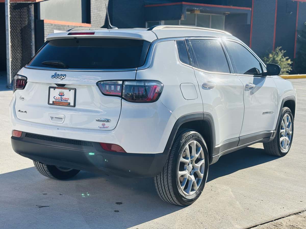 Photo 10 of this Jeep Compass