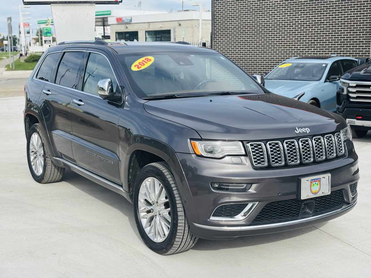 Photo 2 of this Jeep Grand Cherokee