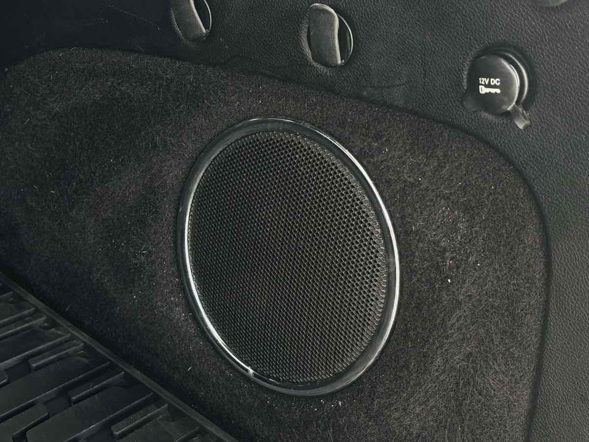 Photo 12 of this Jeep Grand Cherokee