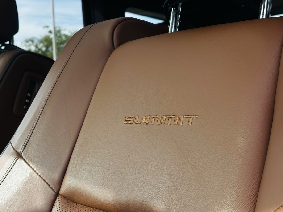Photo 32 of this Jeep Grand Cherokee