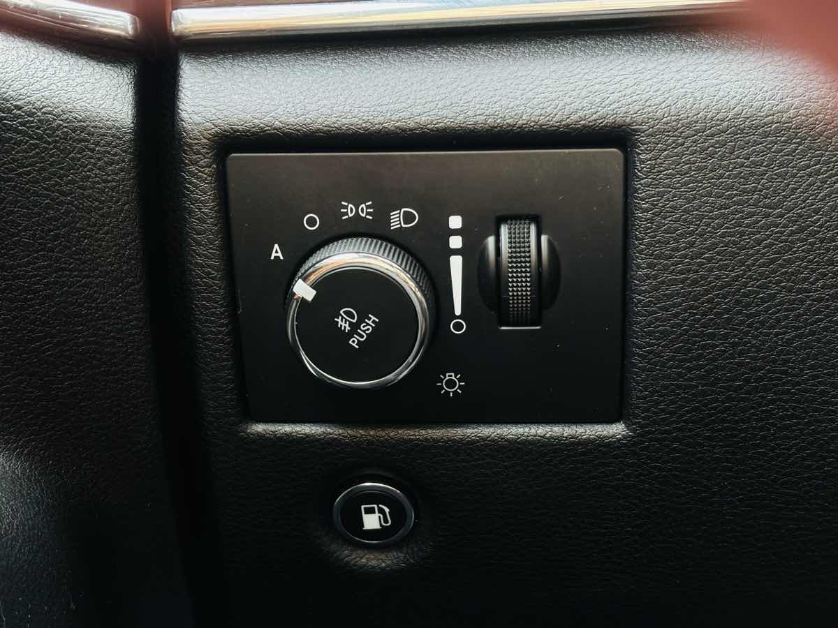 Photo 59 of this Jeep Grand Cherokee