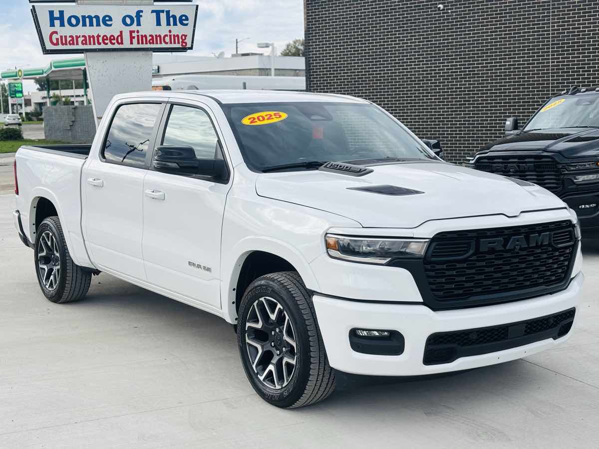 Photo 2 of this Ram 1500