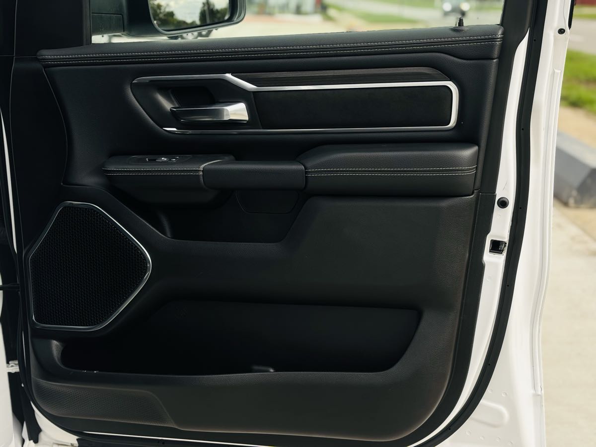Photo 44 of this Ram 1500