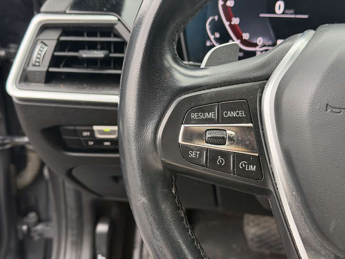 Photo 15 of this BMW 3 Series