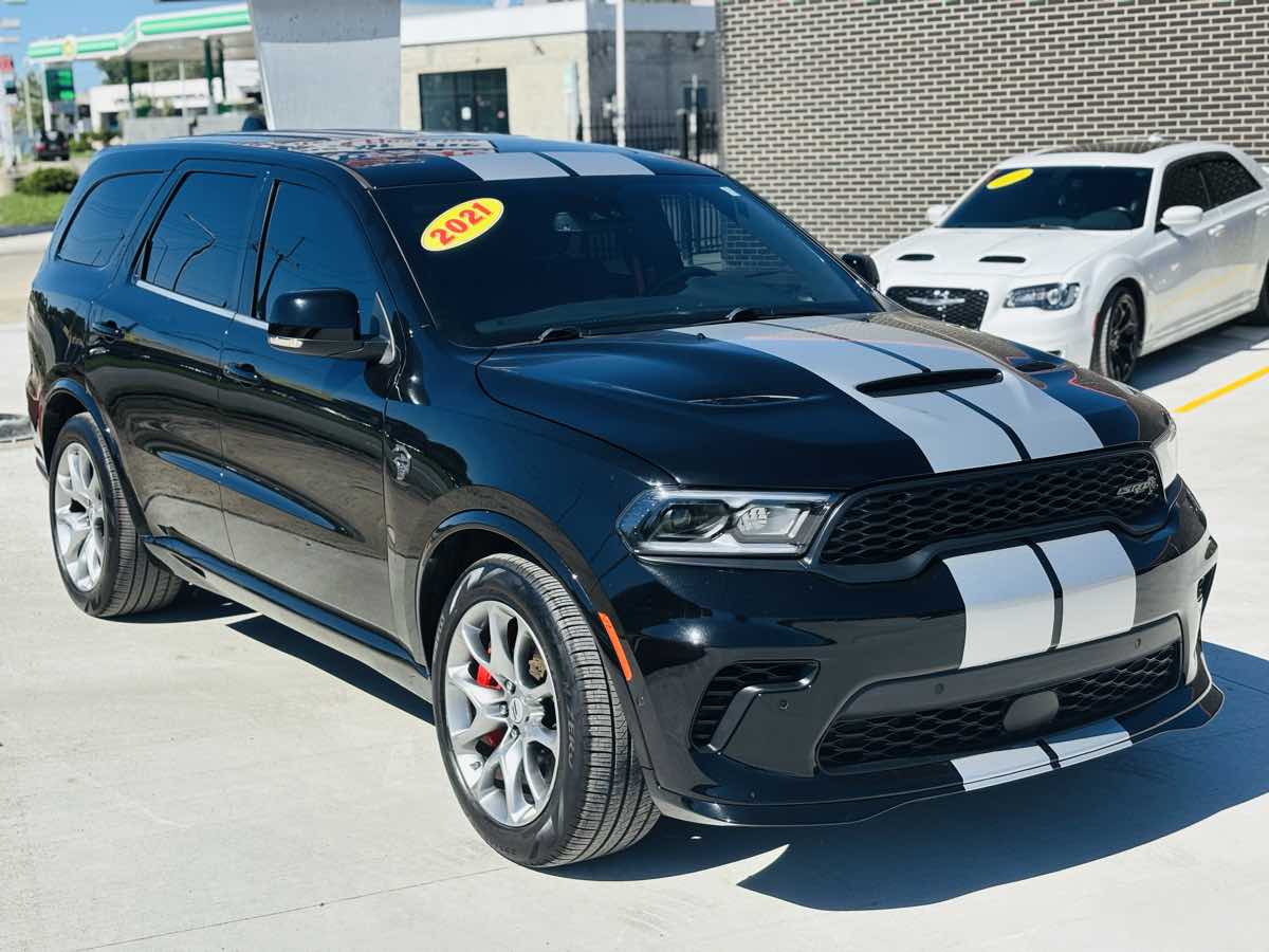 Photo 2 of this Dodge Durango