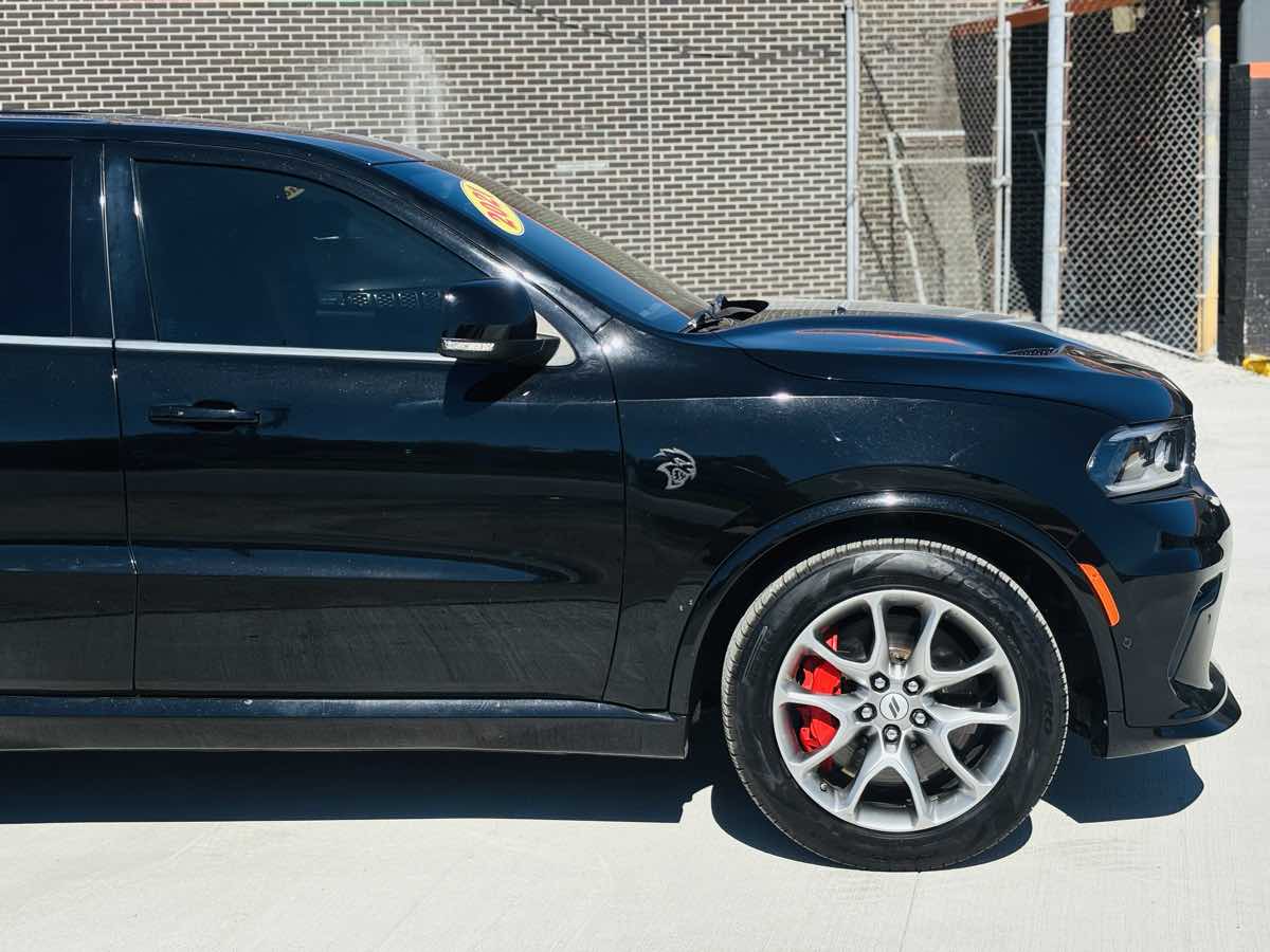 Photo 6 of this Dodge Durango
