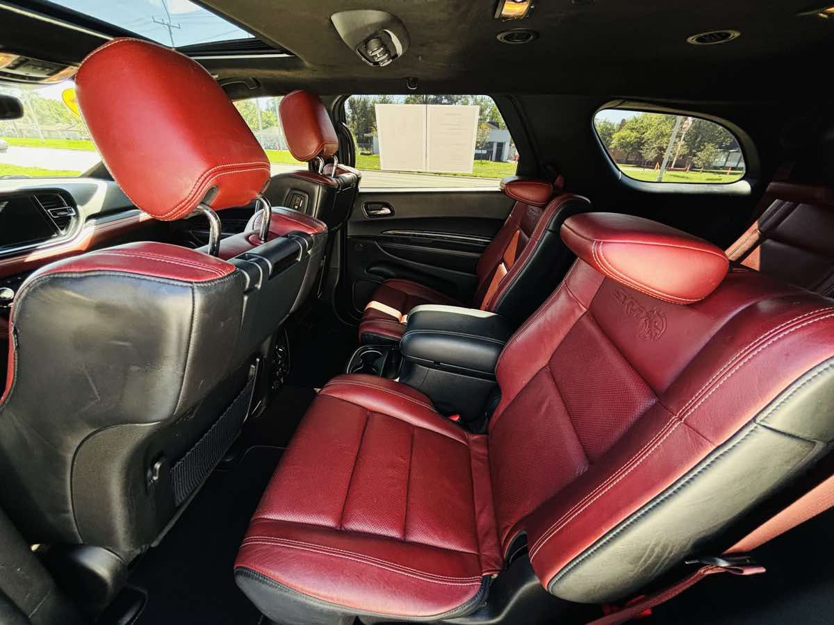 Photo 37 of this Dodge Durango