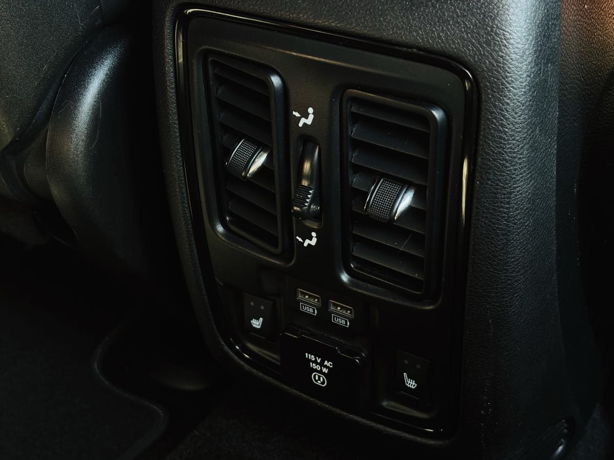 Photo 43 of this Dodge Durango