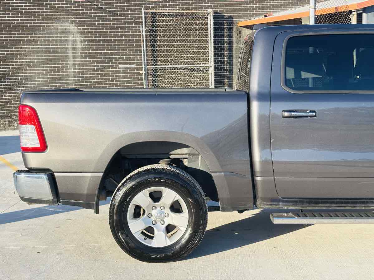 Photo 8 of this Ram 1500