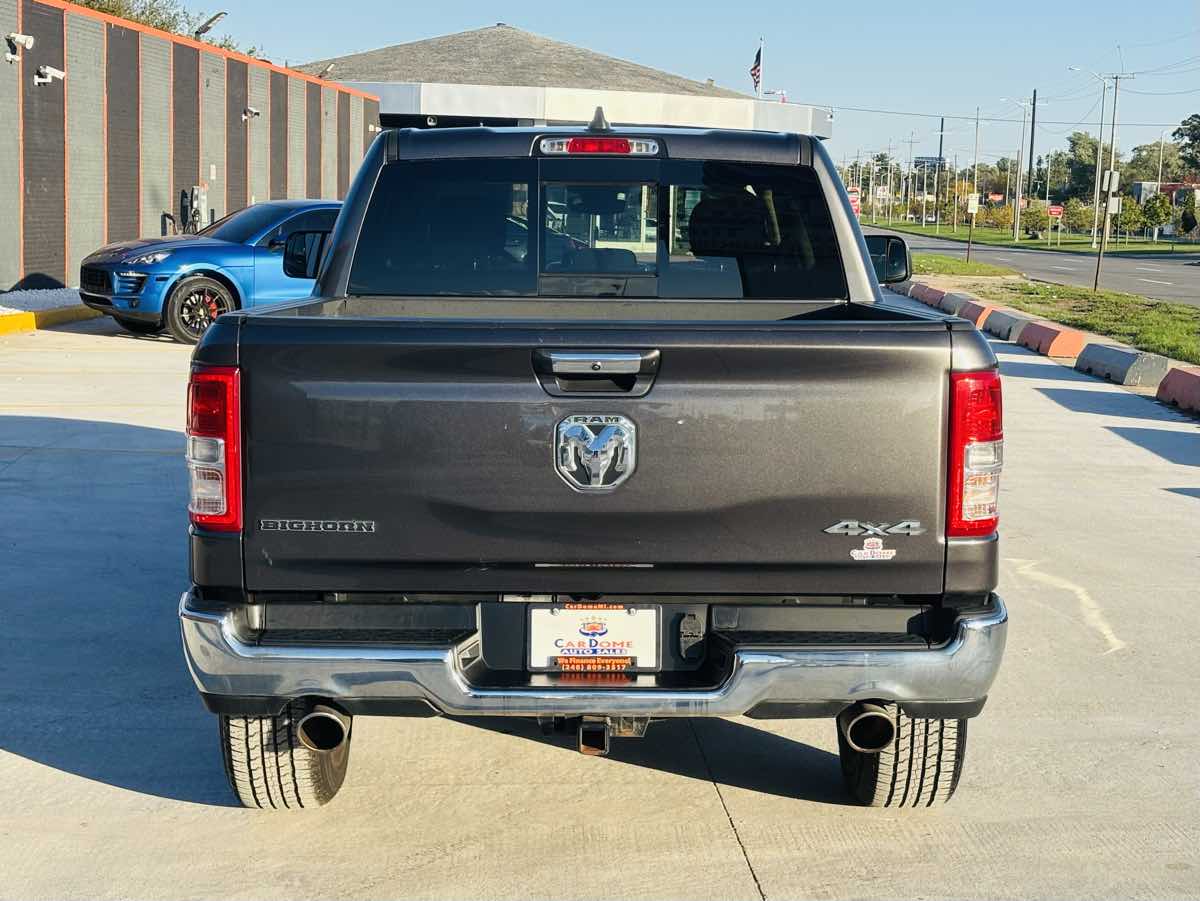 Photo 10 of this Ram 1500
