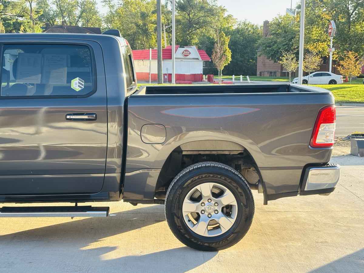 Photo 16 of this Ram 1500