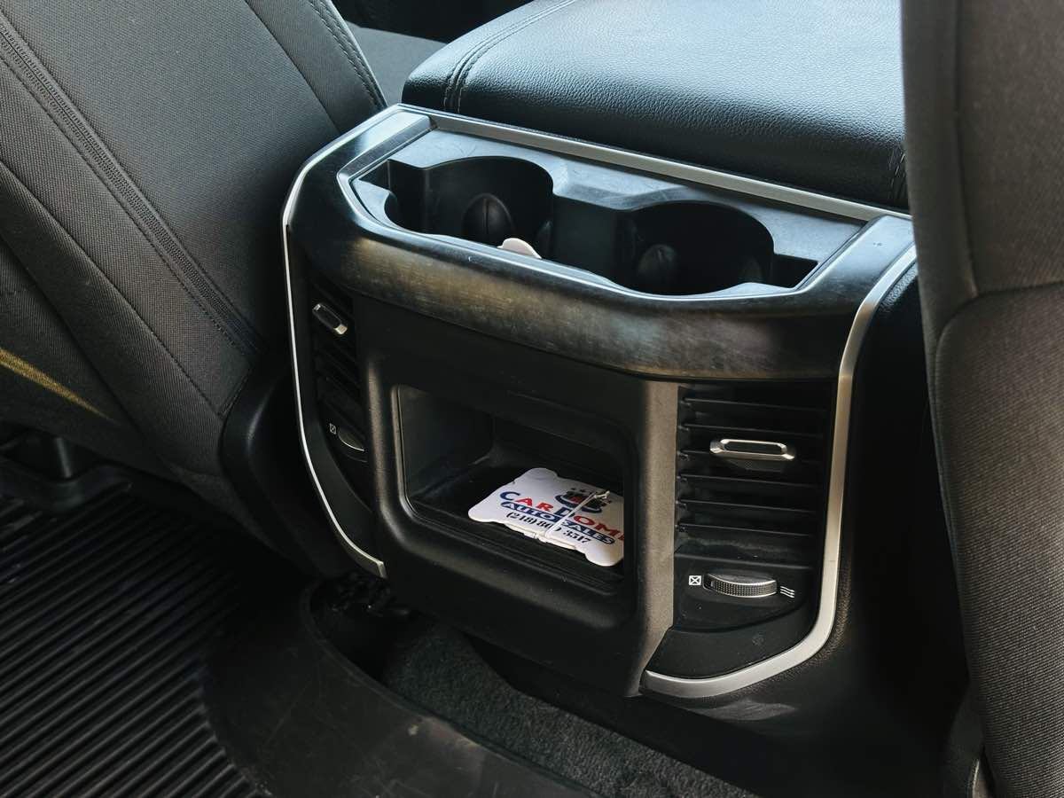Photo 39 of this Ram 1500