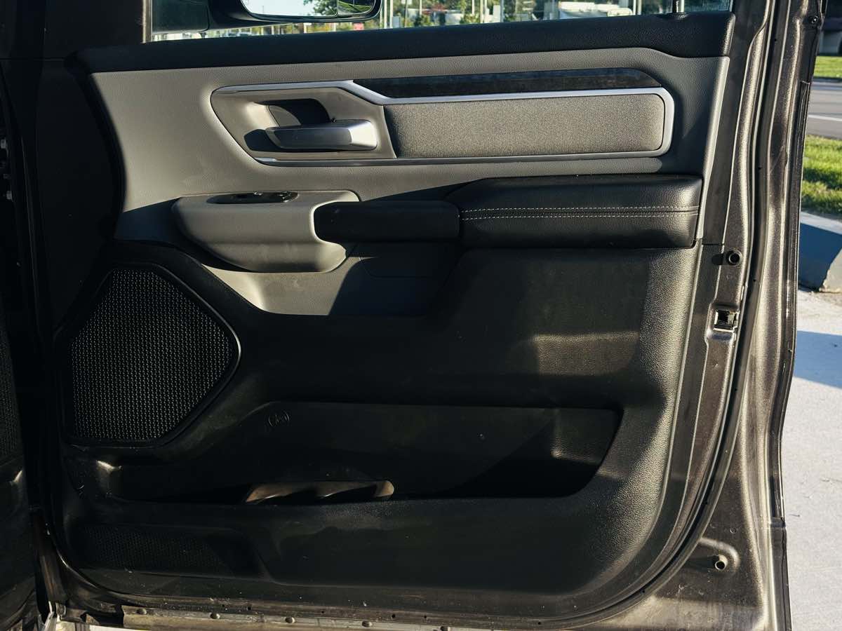 Photo 43 of this Ram 1500