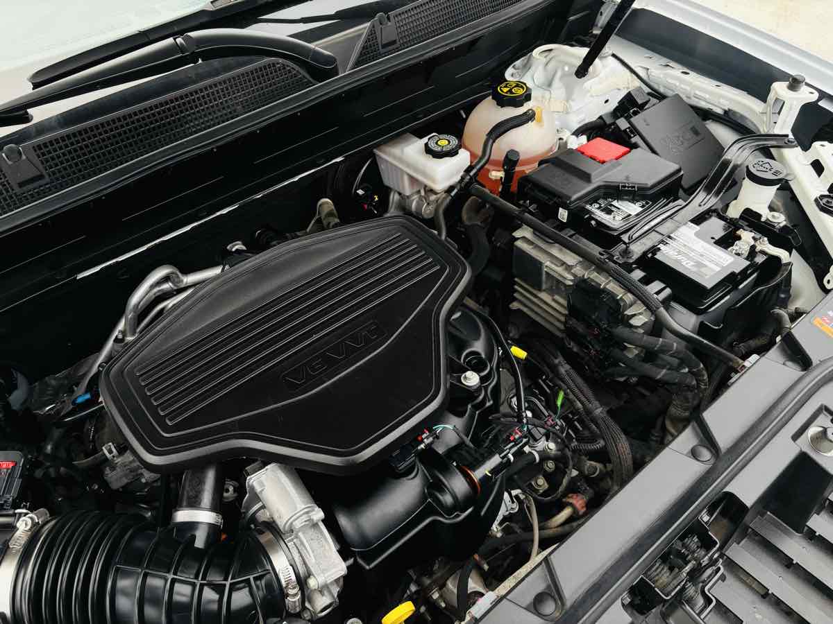 Photo 22 of this GMC Acadia
