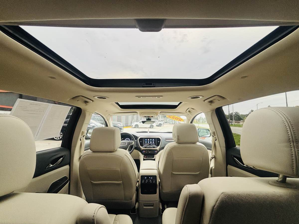 Photo 47 of this GMC Acadia