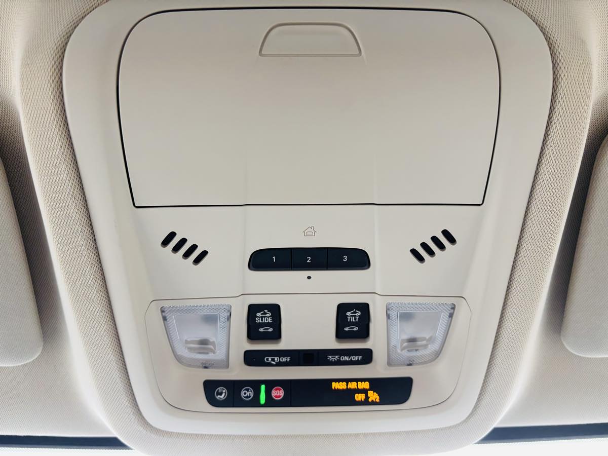 Photo 50 of this GMC Acadia