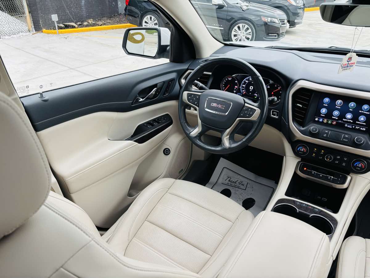 Photo 51 of this GMC Acadia