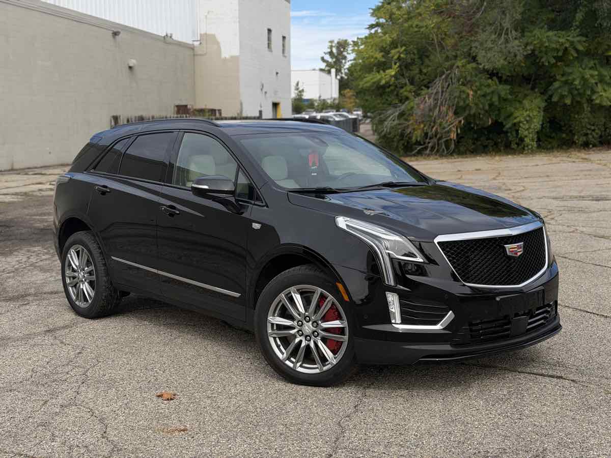 2025 Cadillac XT5 AWD Sport
