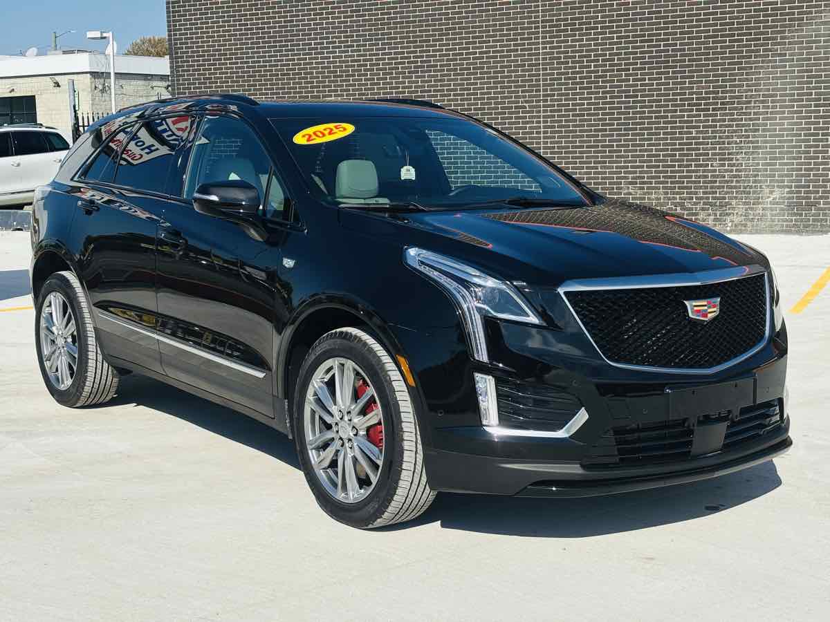 Photo 5 of this Cadillac XT5