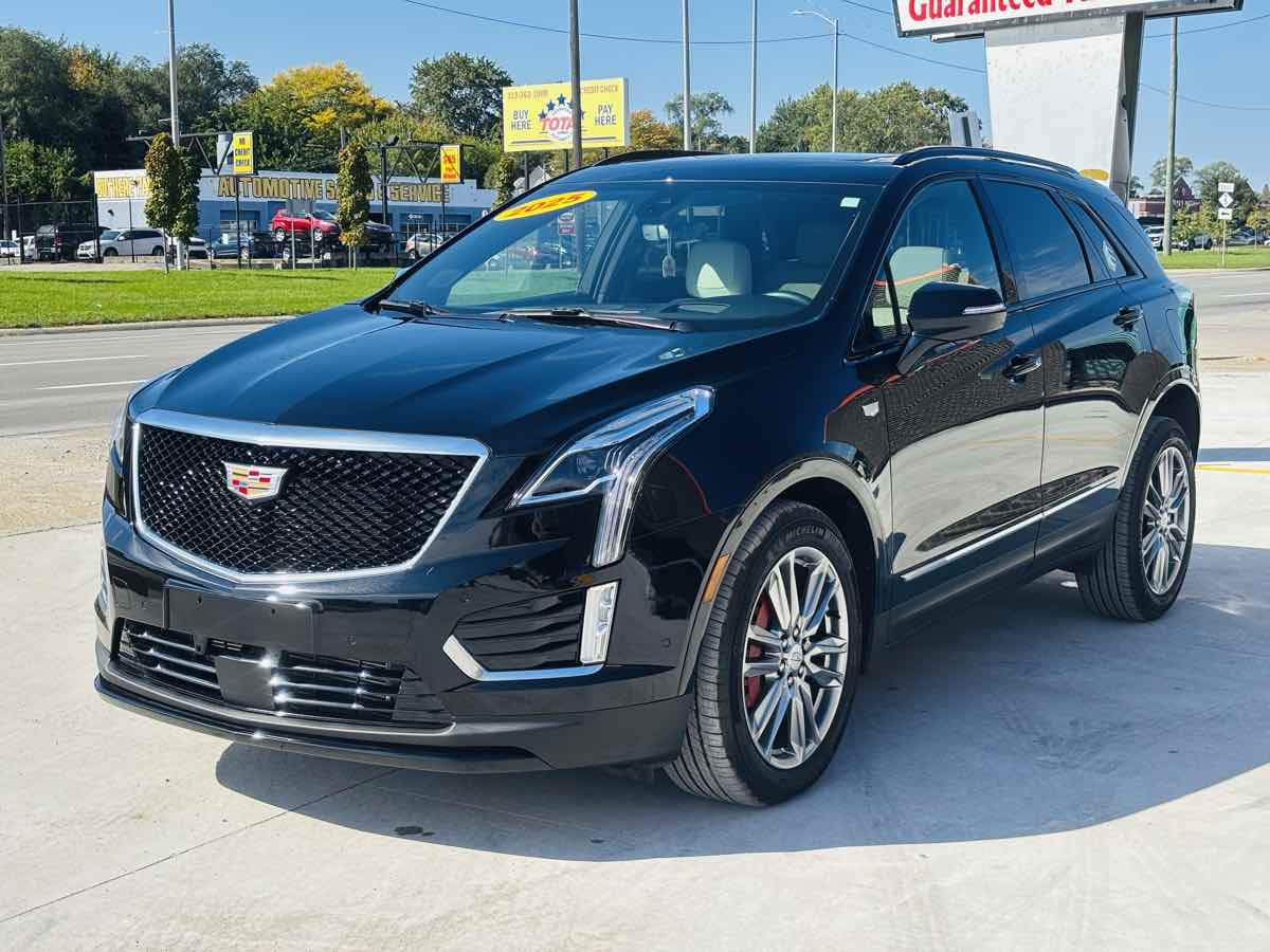 Photo 17 of this Cadillac XT5