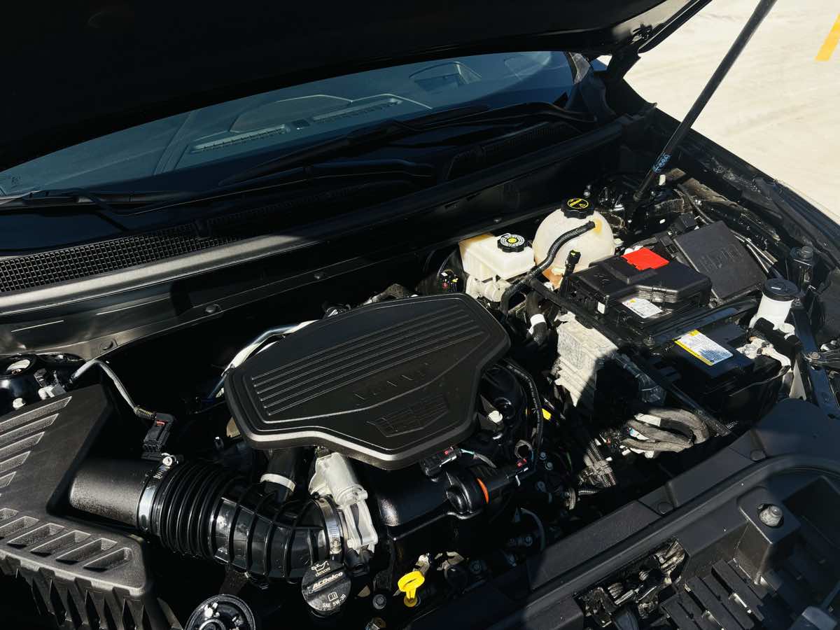 Photo 22 of this Cadillac XT5