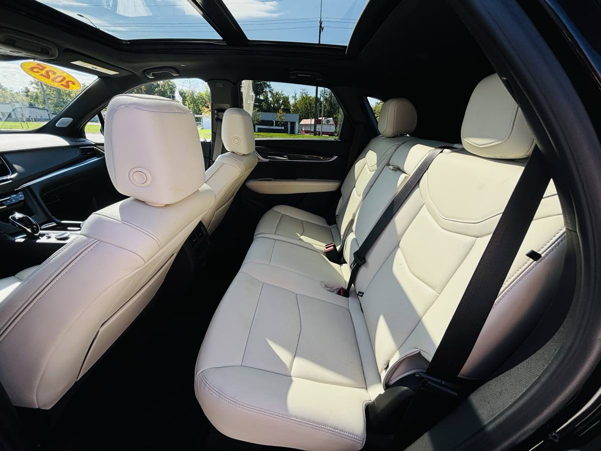 Photo 35 of this Cadillac XT5