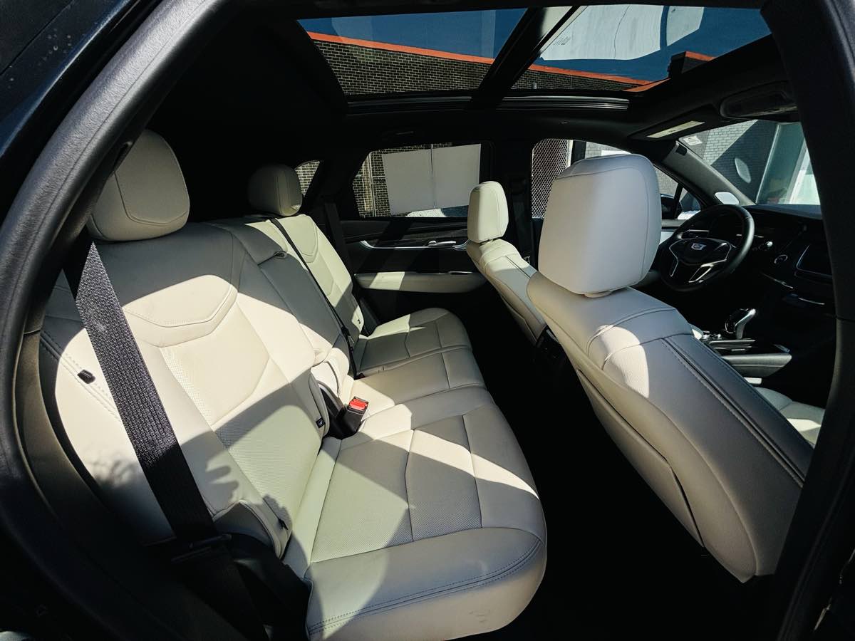 Photo 38 of this Cadillac XT5