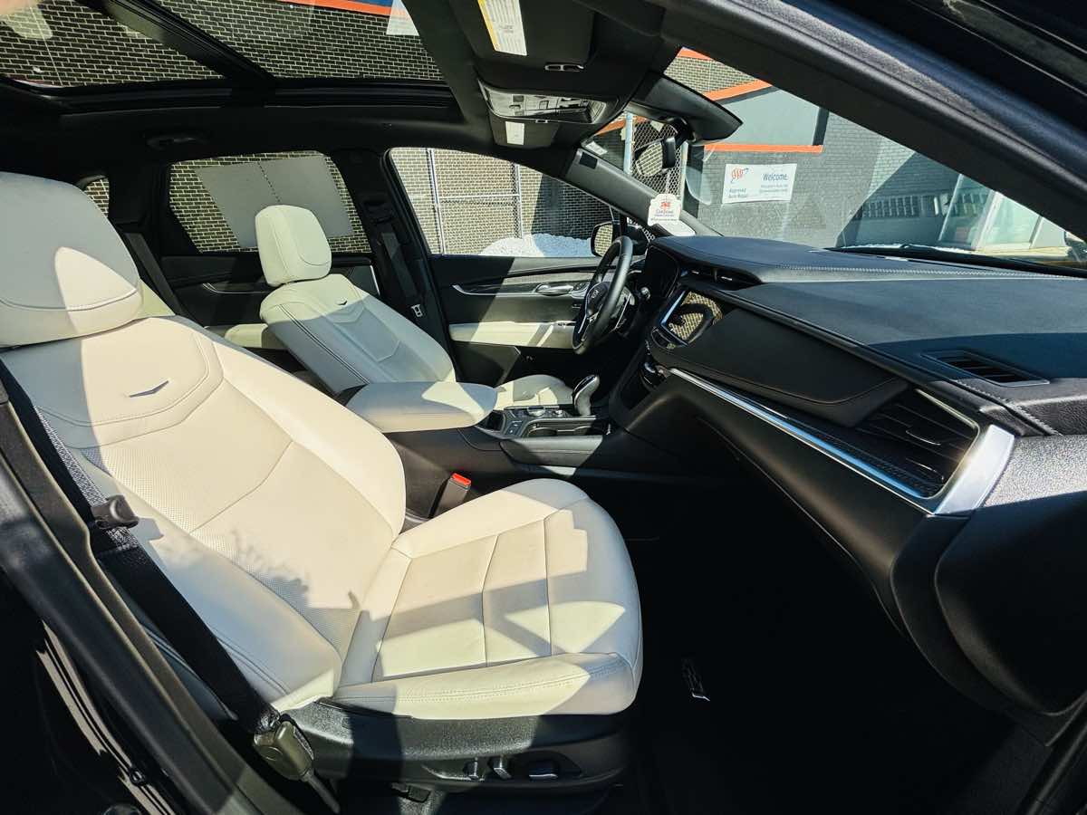 Photo 41 of this Cadillac XT5