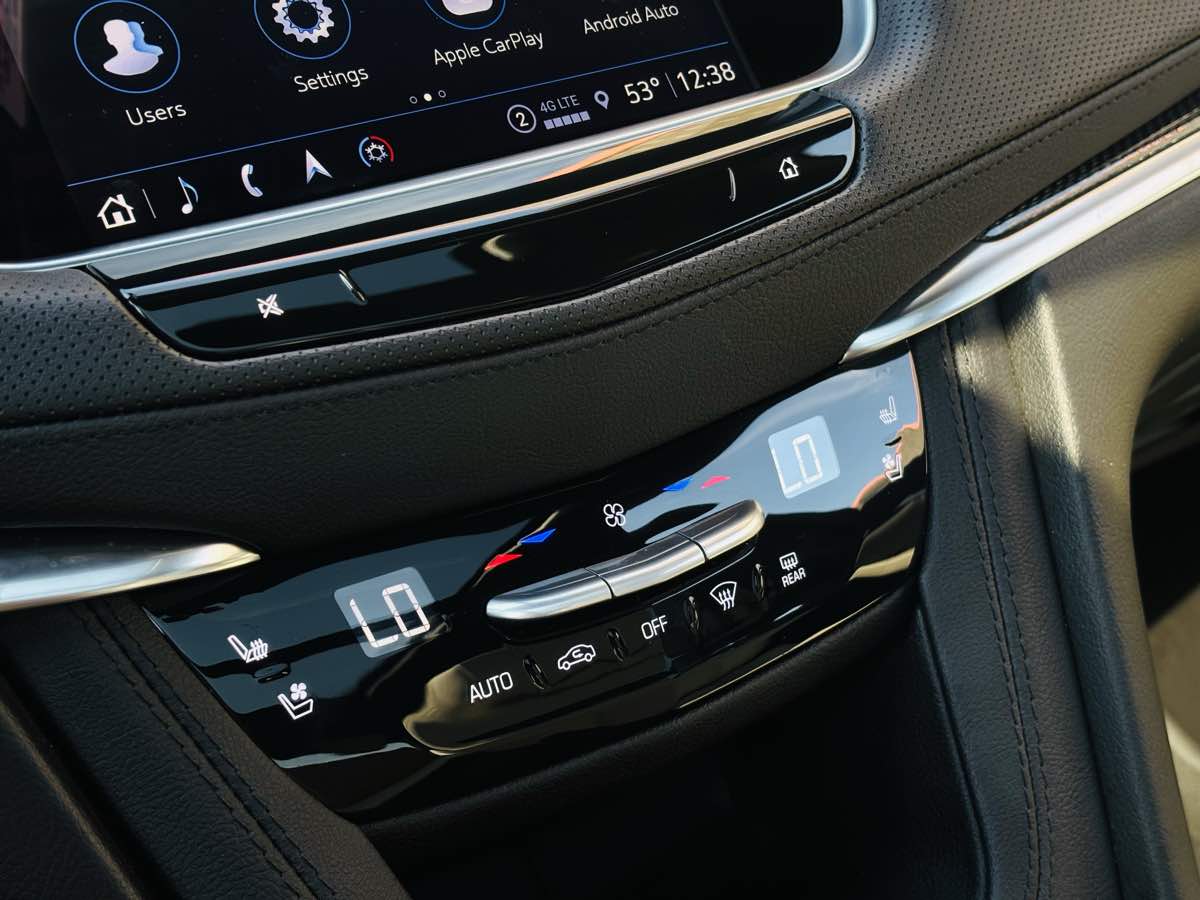 Photo 60 of this Cadillac XT5