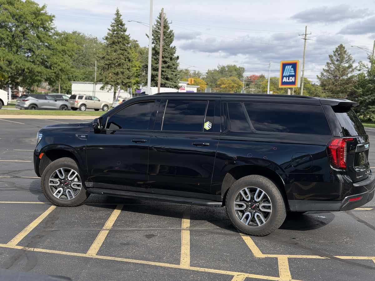Photo 8 of this GMC Yukon XL