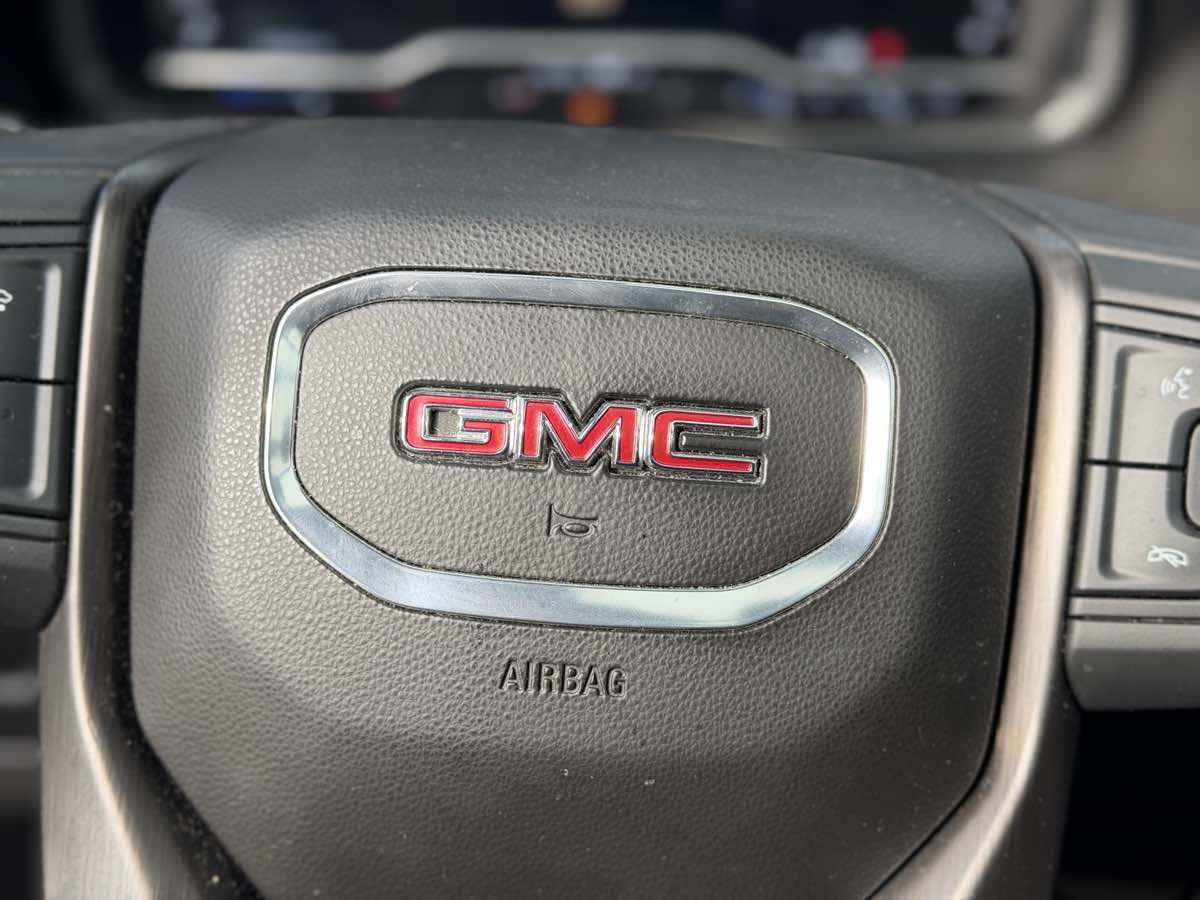 Photo 12 of this GMC Yukon XL