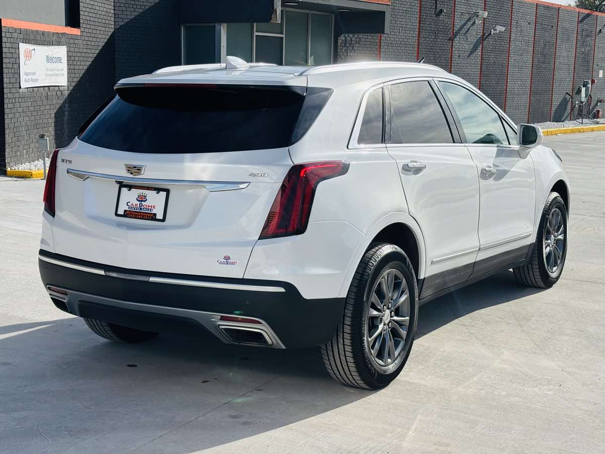 Photo 8 of this Cadillac XT5