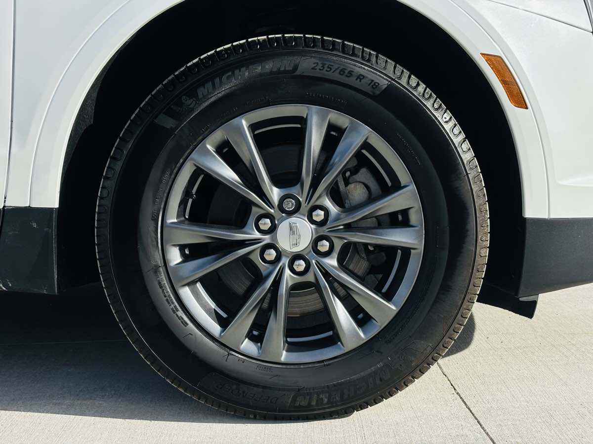 Photo 25 of this Cadillac XT5