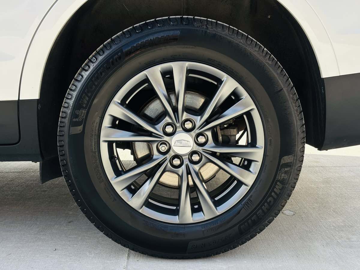 Photo 27 of this Cadillac XT5